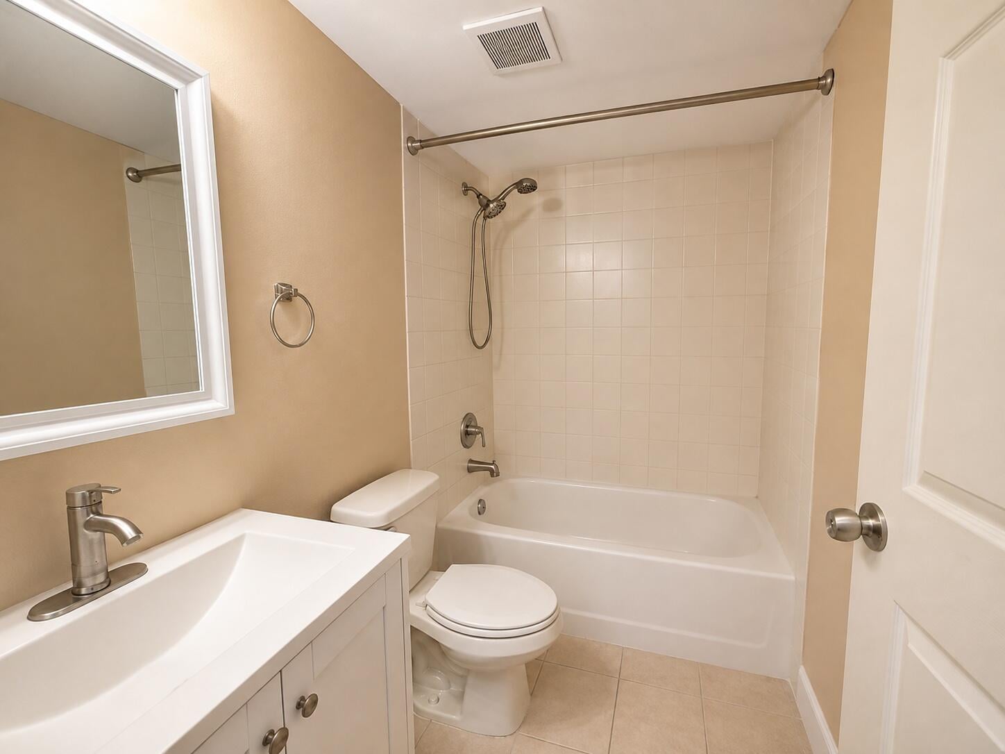  Unit 131 photo 8