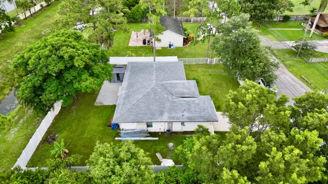  Residence photo 5
