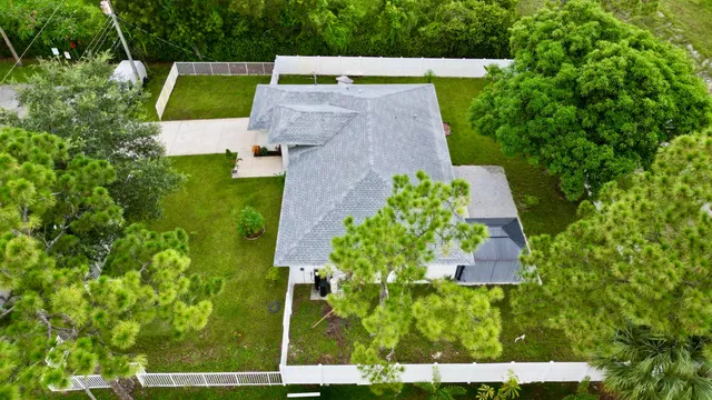  Residence photo 9