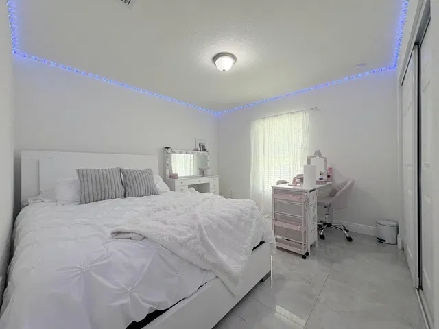  Residence photo 21