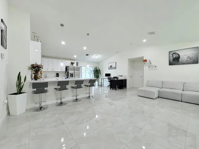  Residence photo 23