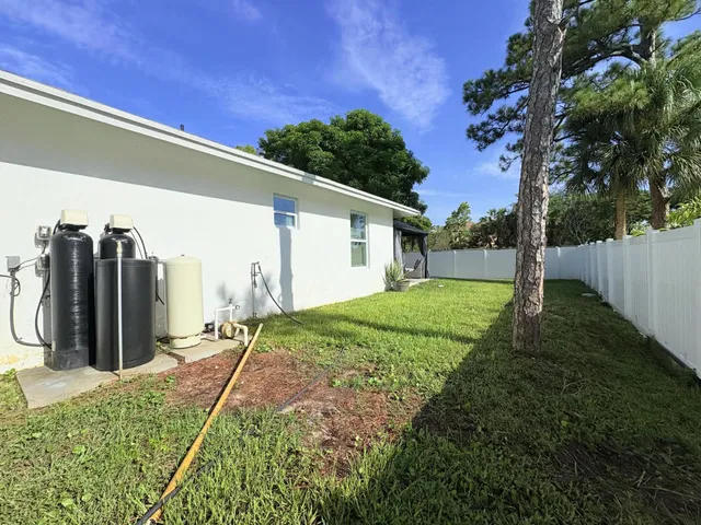  Residence photo 42