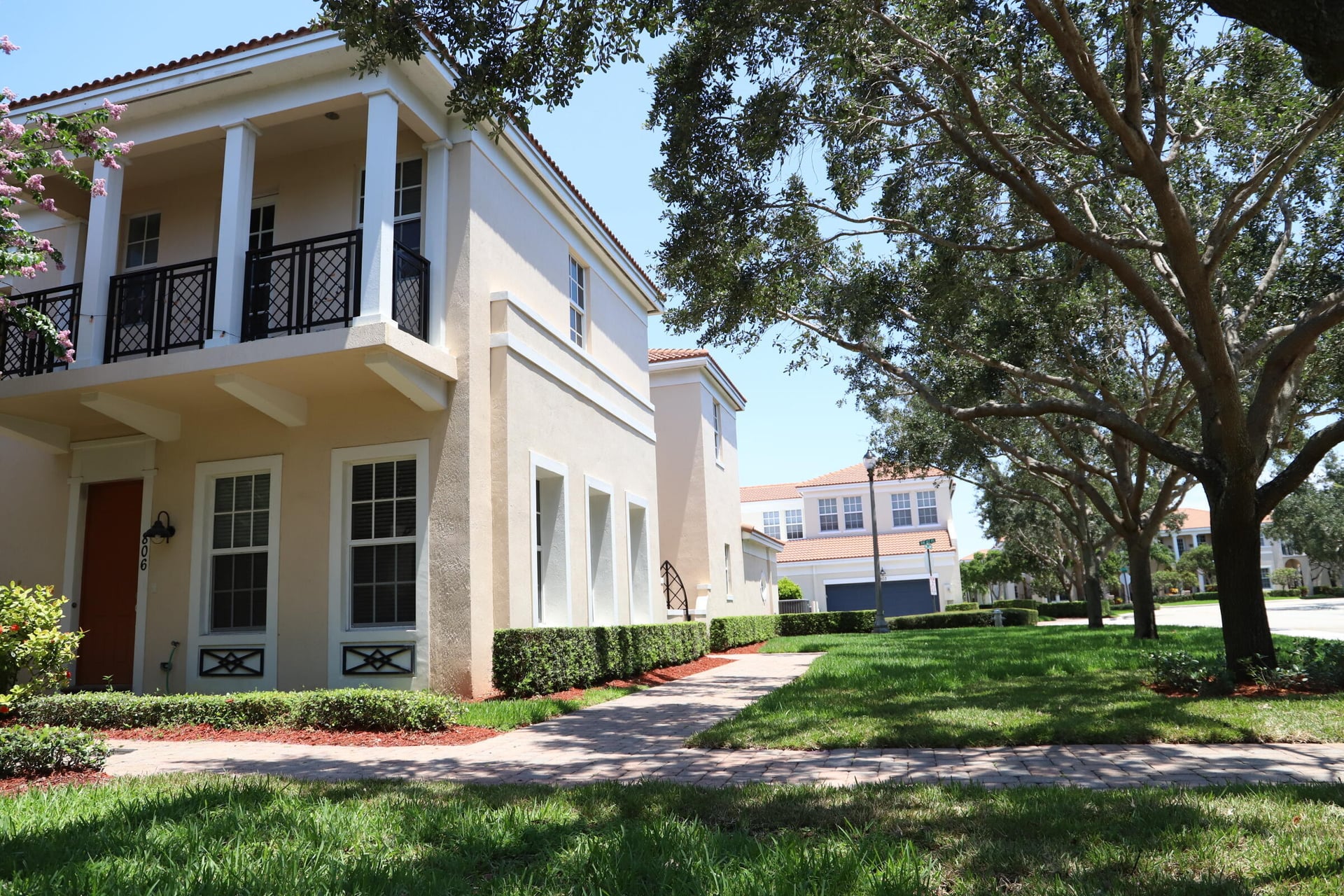 Residence photo 8