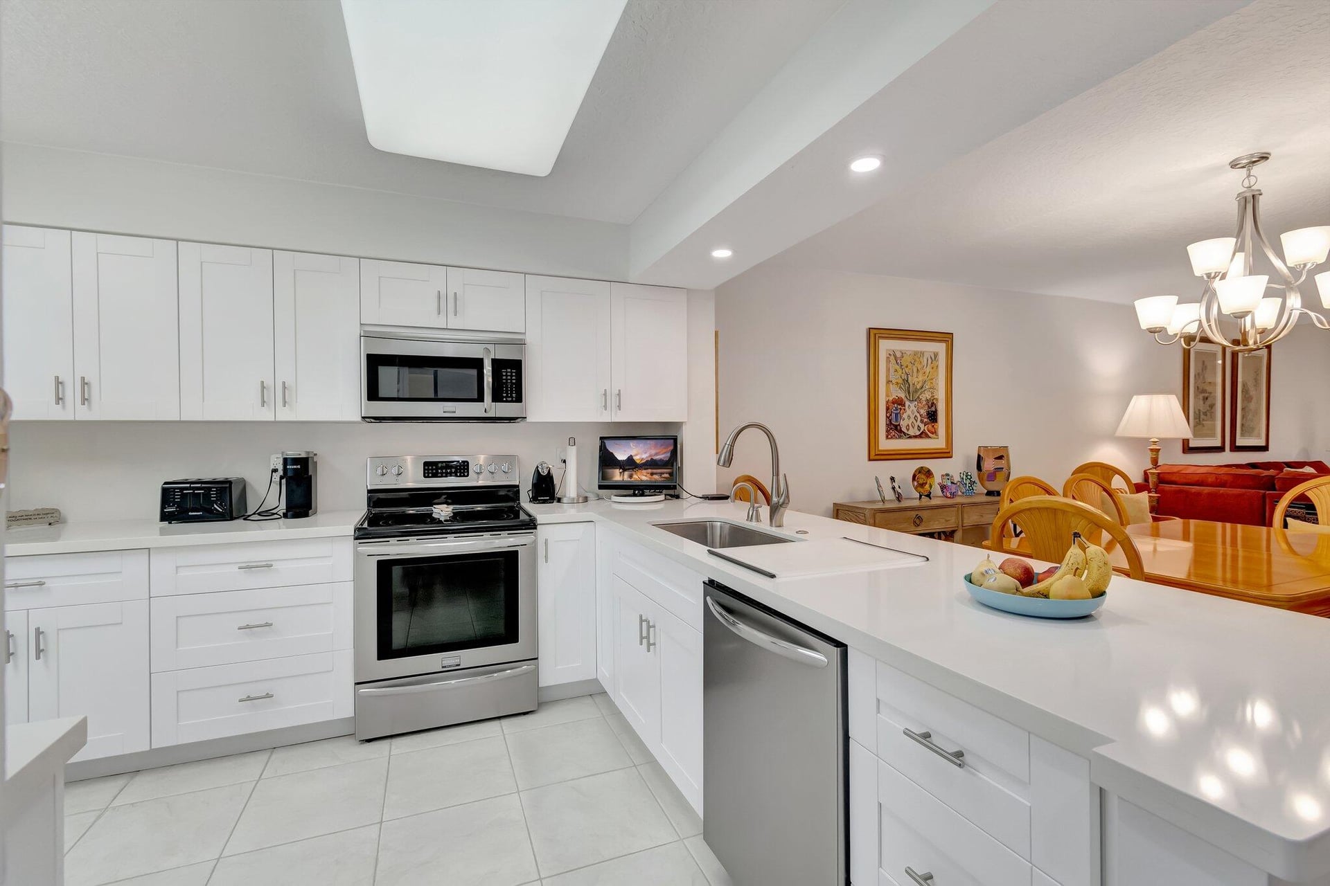 Unit 103 photo 20