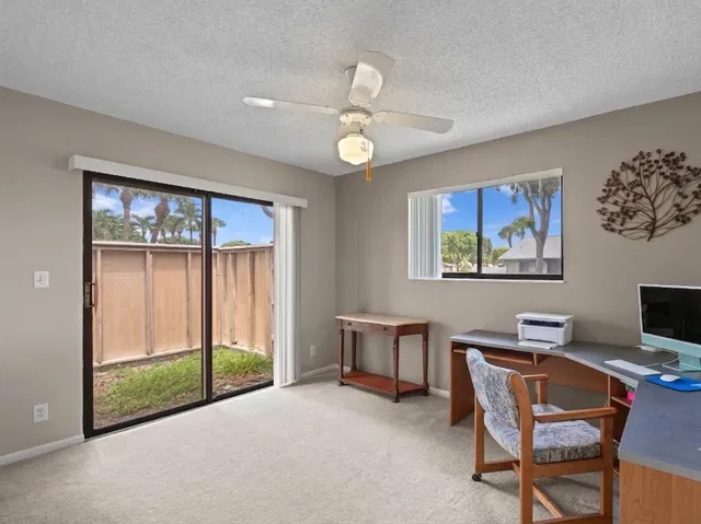 Residence photo 9