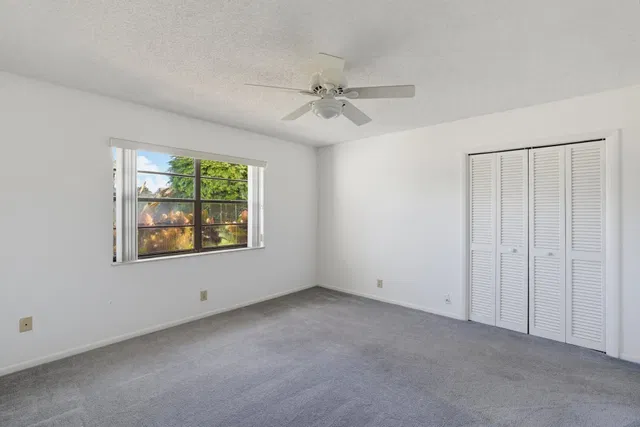  Residence photo 9