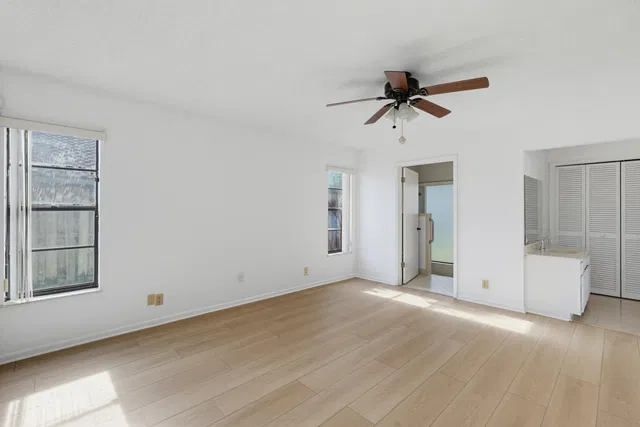  Residence photo 13