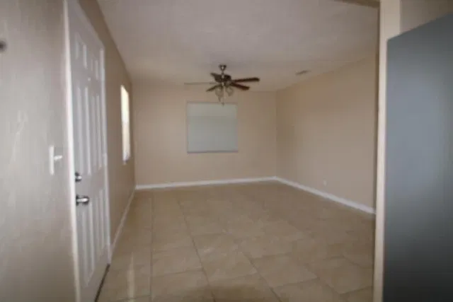 Residence photo 3