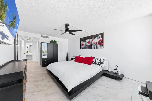 South Palm Beach Unit 403 photo 11