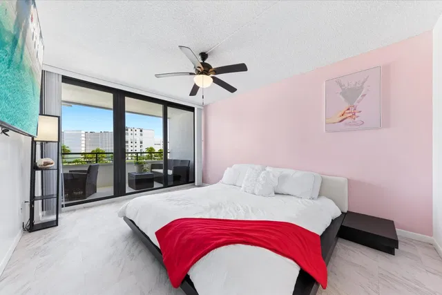 South Palm Beach Unit 403 photo 15
