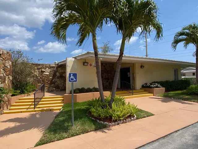  Unit B photo 19
