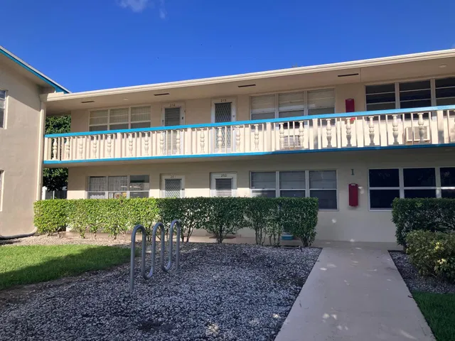 Residence photo 2