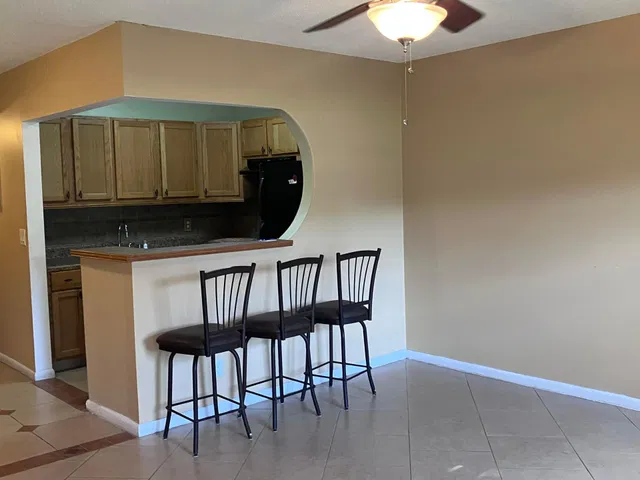 Residence photo 4