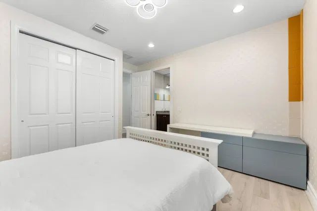 Residence photo 61