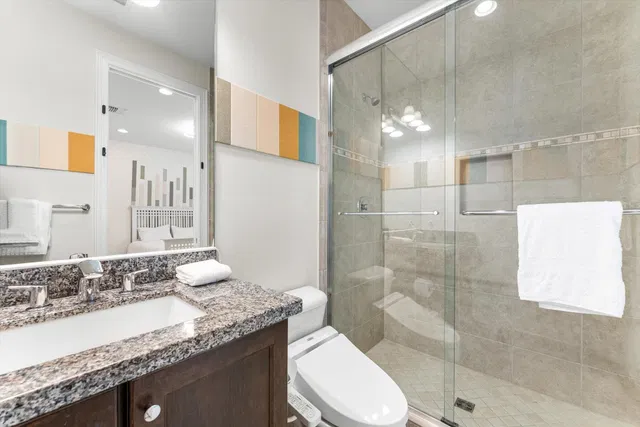 Residence photo 62