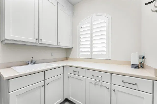 Residence photo 69