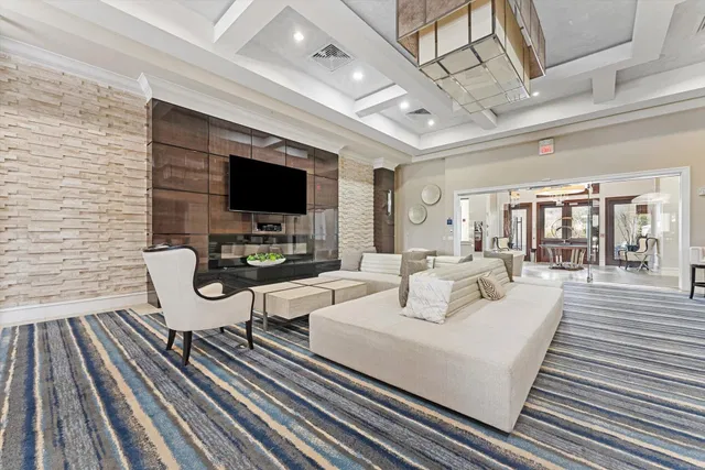 Residence photo 91