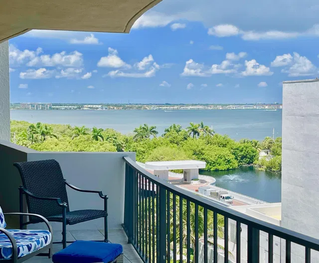 Singer Island Unit 1-806 photo 6