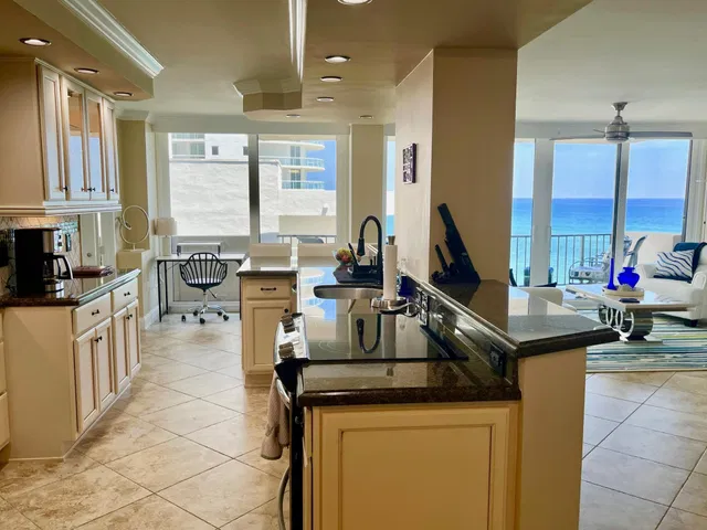 Singer Island Unit 1-806 photo 15