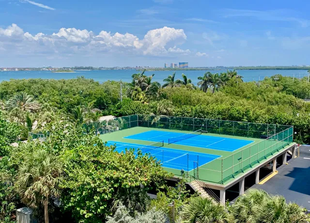 Singer Island Unit 1-806 photo 37