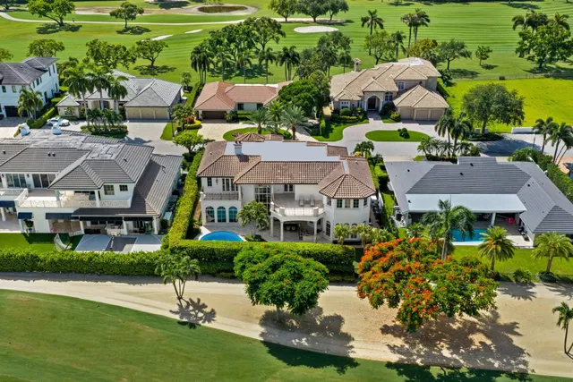 Royal Palm Yacht and Country Club Residence photo 6
