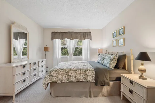Residence photo 9