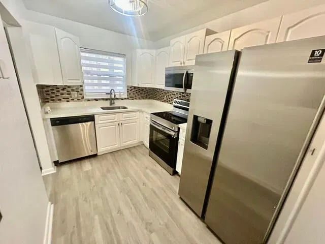 Unit 115 photo 4
