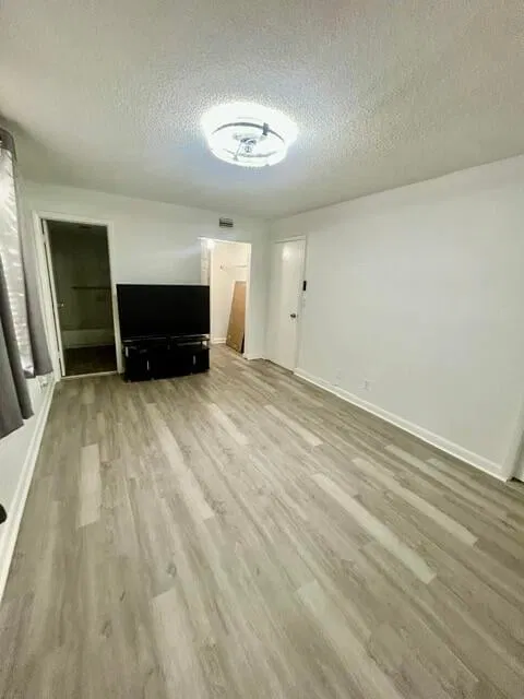  Unit 115 photo 14
