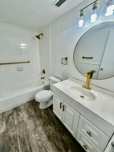  Unit 115 photo 15