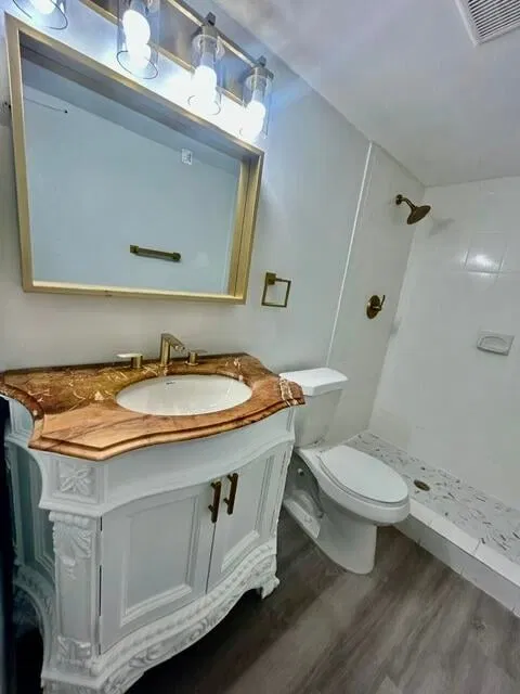  Unit 115 photo 23