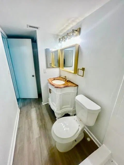  Unit 115 photo 25