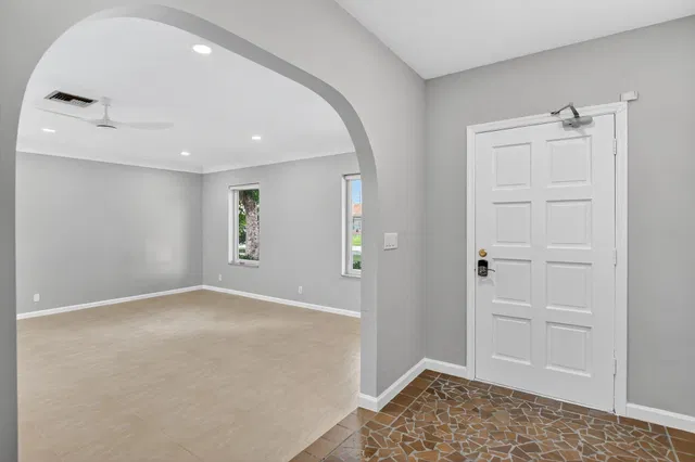  Residence photo 5