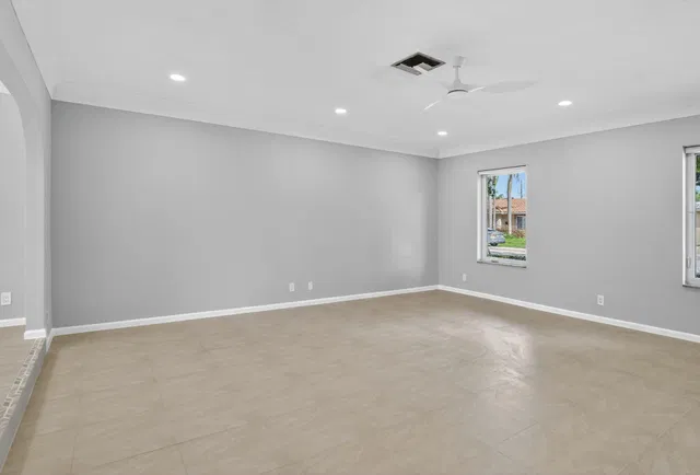  Residence photo 8