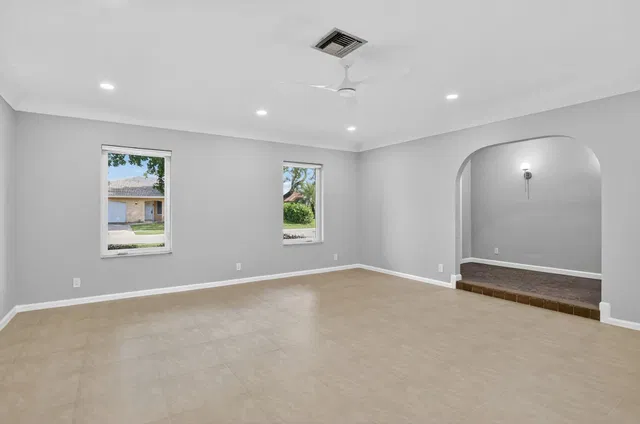 Residence photo 9