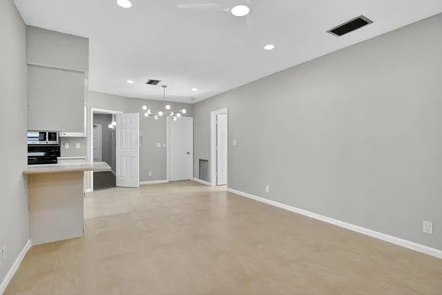  Residence photo 21