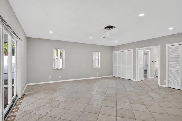  Residence photo 31