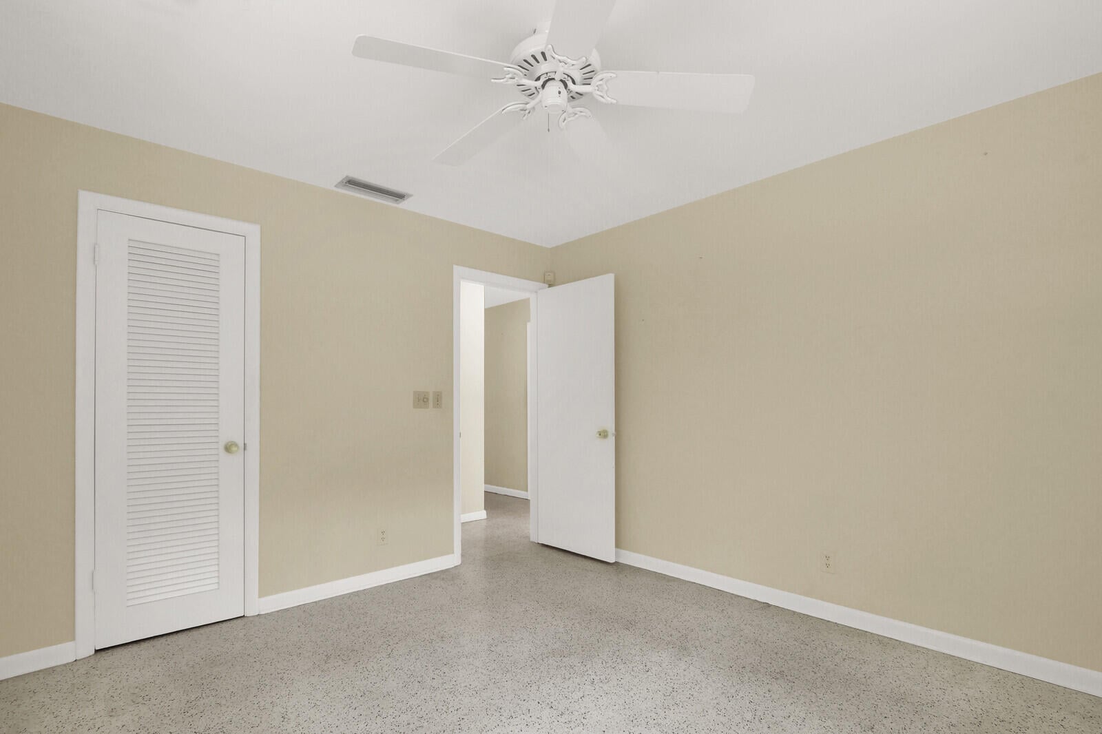 Residence photo 33