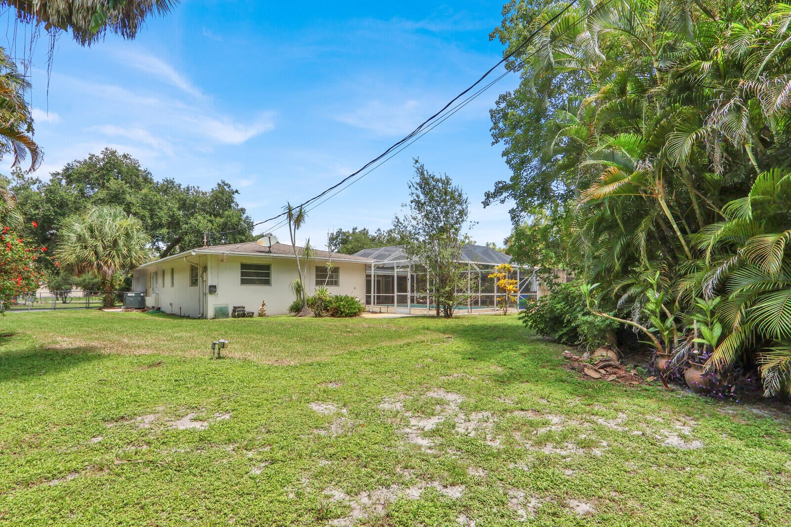 Residence photo 43