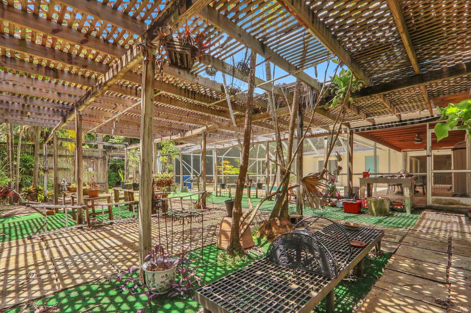 Residence photo 48