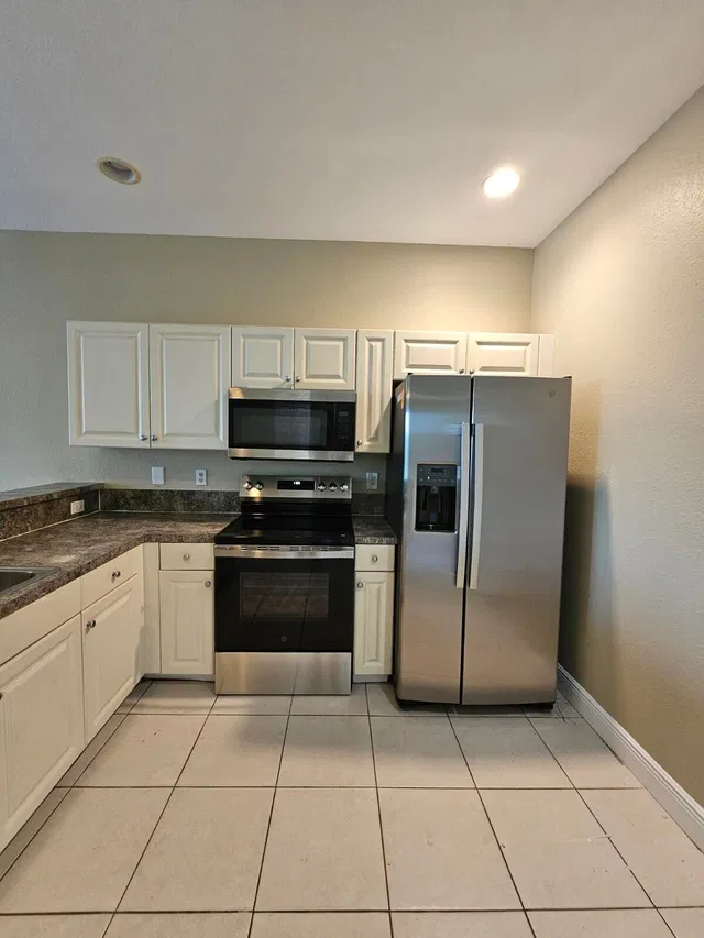  Residence photo 5