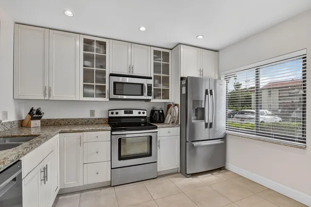 Boca Lago Country Club Homes Unit C photo 6