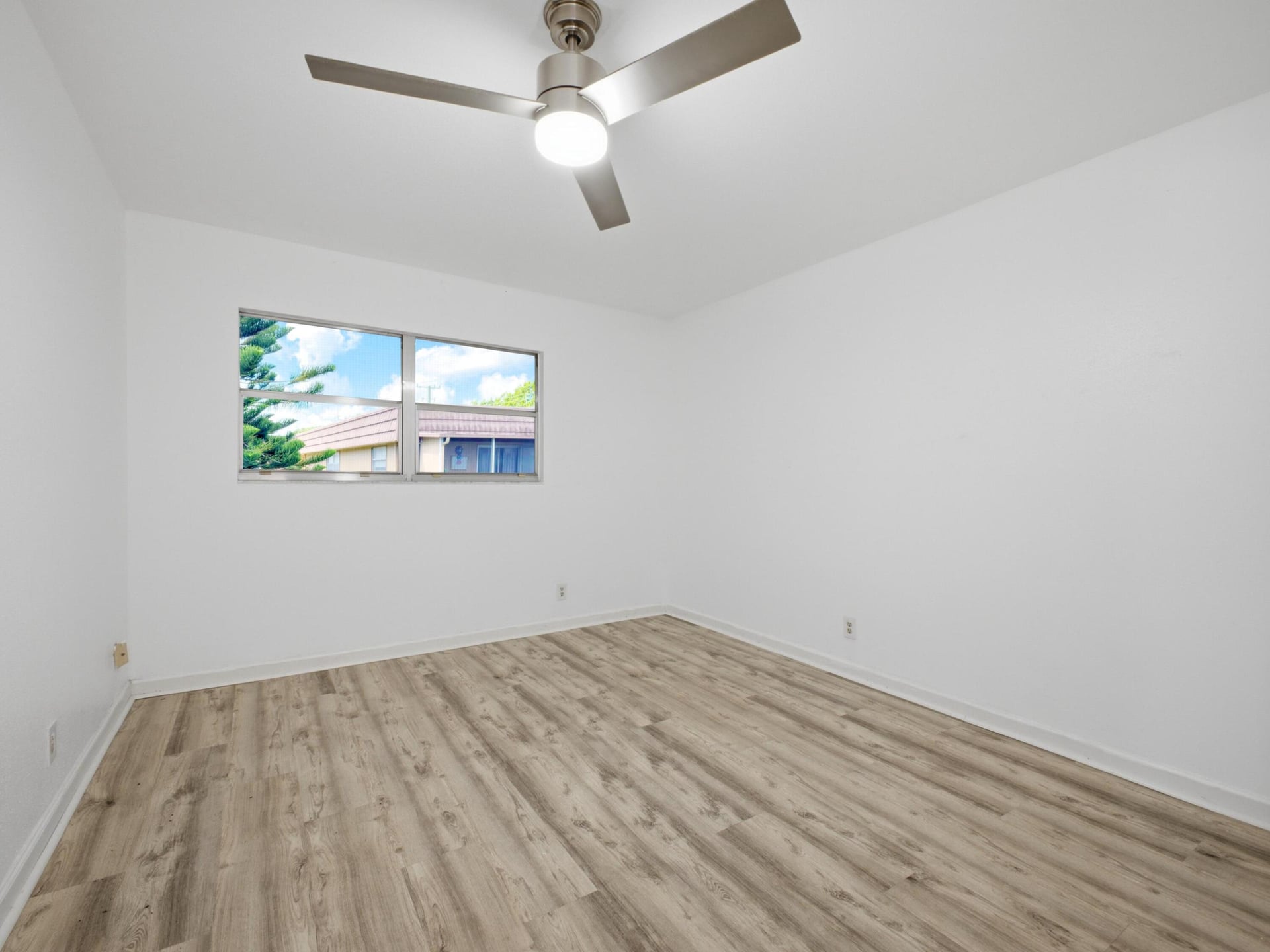 Residence photo 18