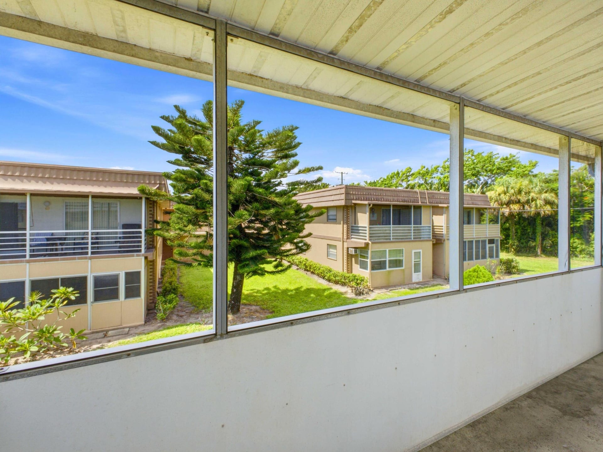 Residence photo 23