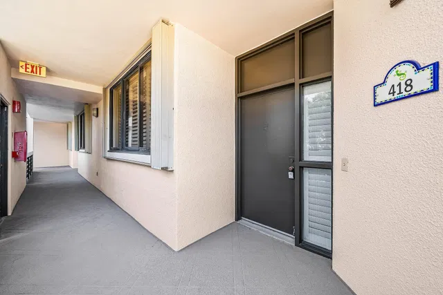  Unit 418 photo 34