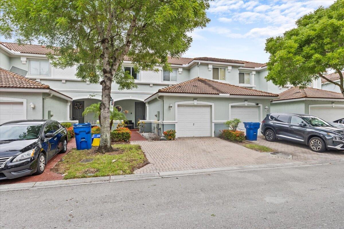 Residence photo 4