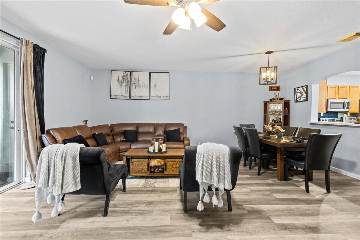Residence photo 12