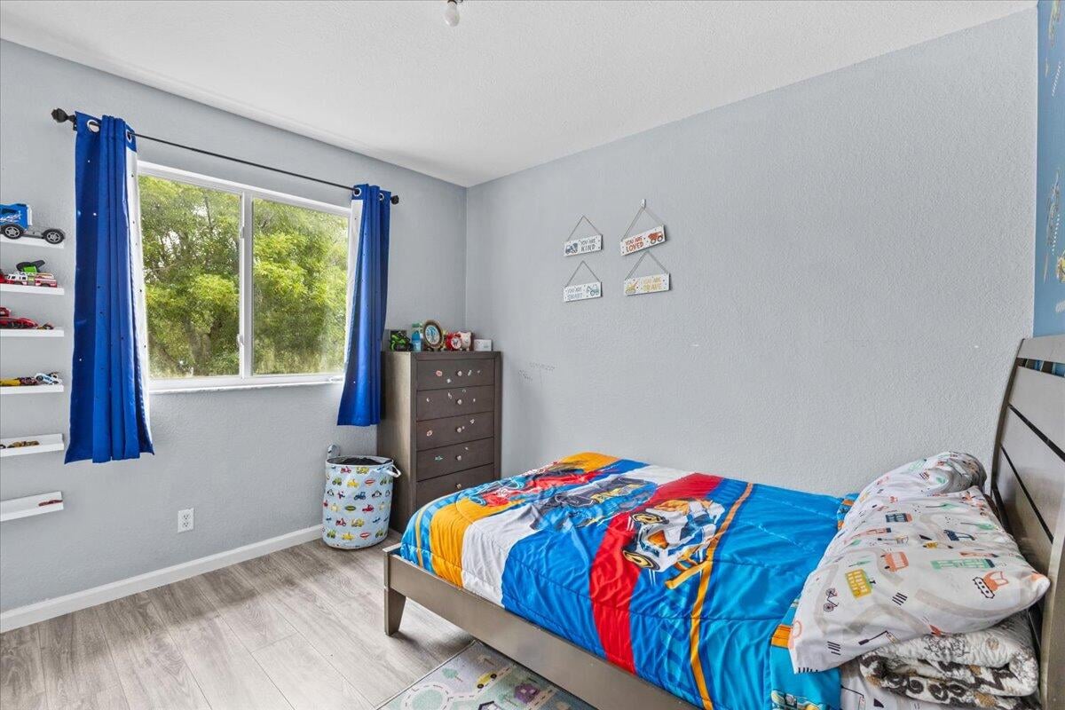 Residence photo 30
