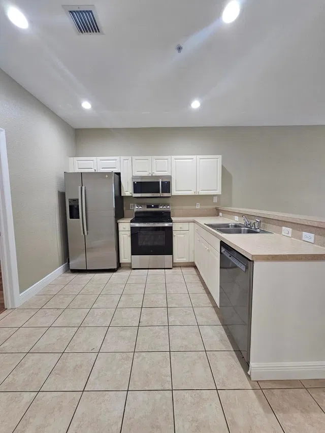  Residence photo 7