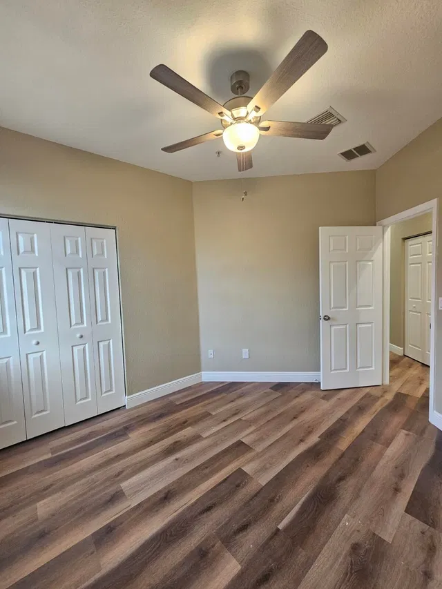  Residence photo 9