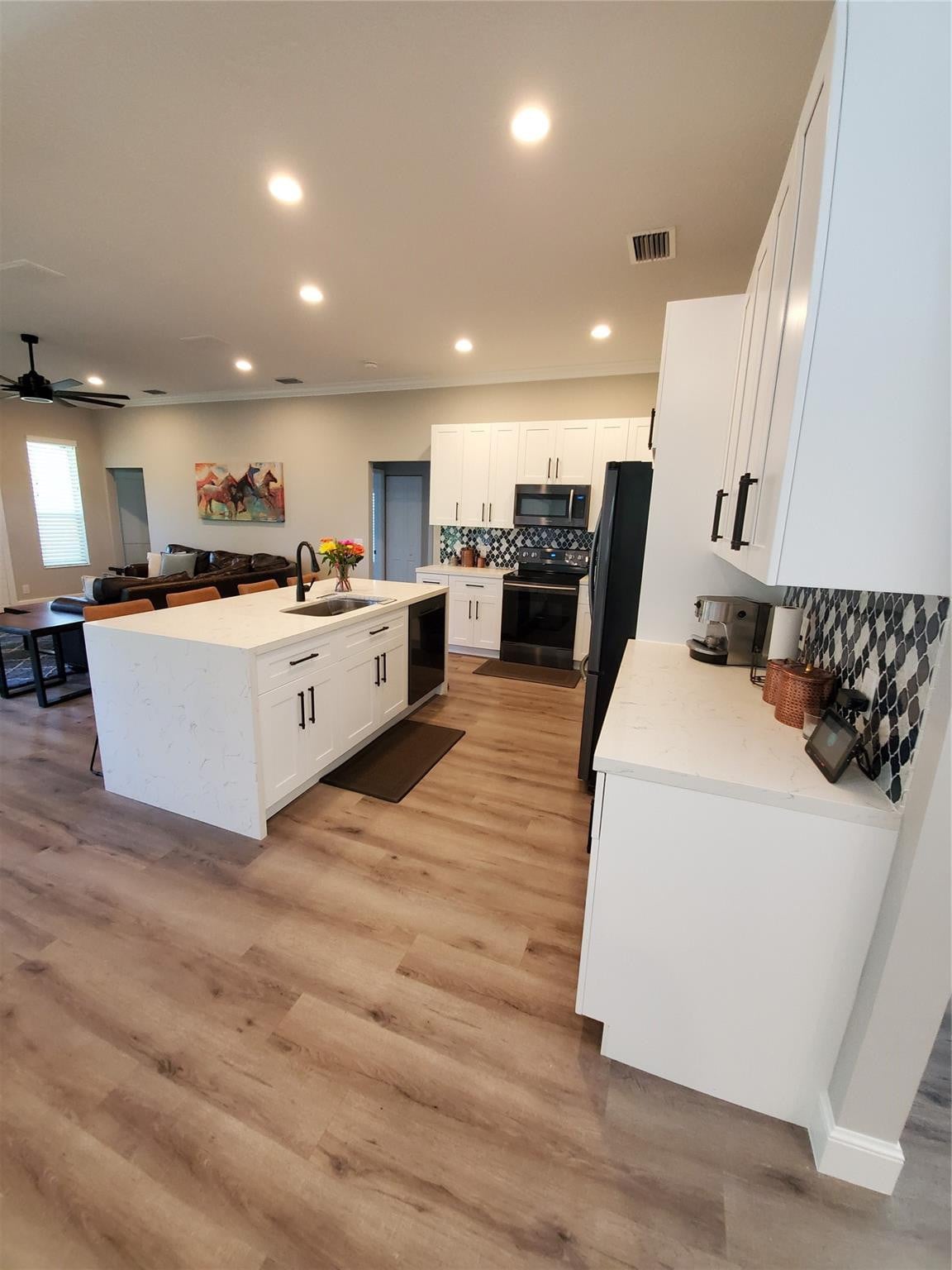Residence photo 6